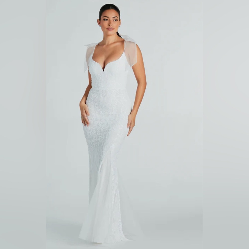 Bow shoulder dress